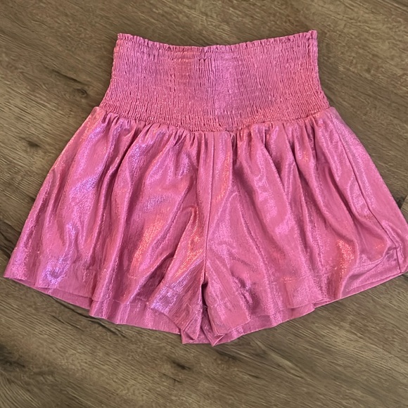 TCEC Pink Shimmer Shorts - Picture 1 of 3